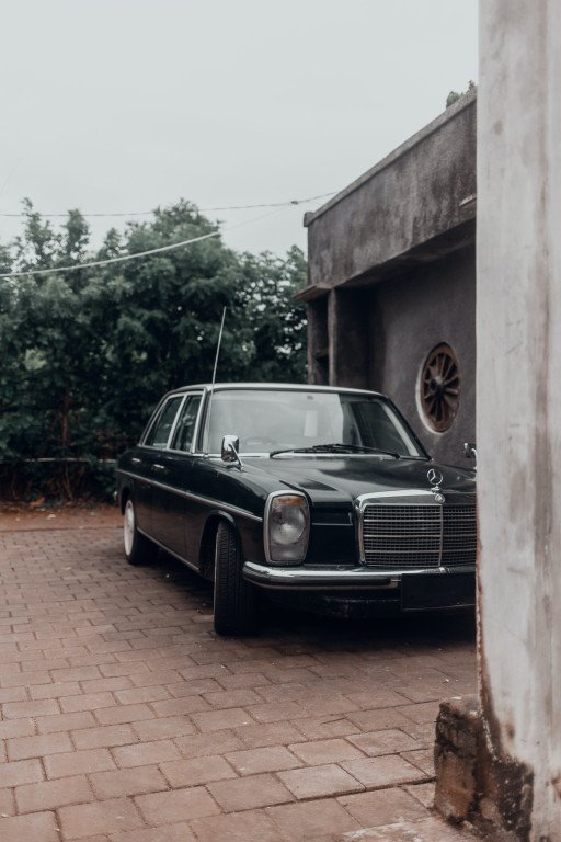 The Mercedes 500E: A Timeless Classic and a True Masterpiece